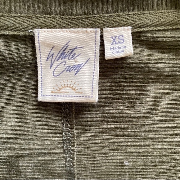 White Crow Asymmetrical Hem Top Green XS - Picture 4 of 8